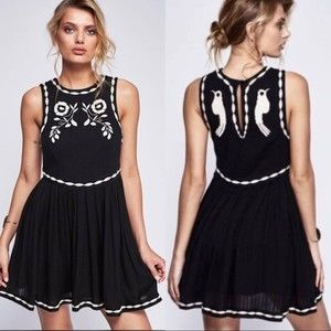 Free People Women's Birds of a Feather Dress Sz 2 Black White Embroidered